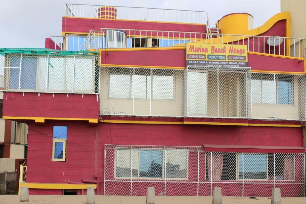 Marina Beach House Hotel Puri Exterior photo
